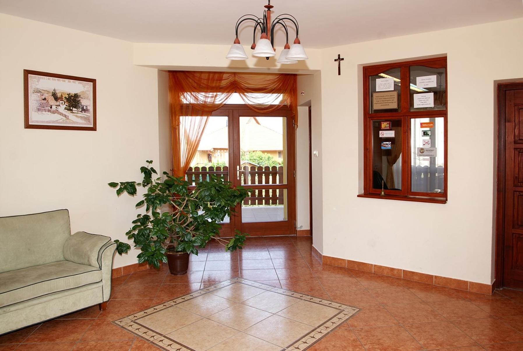 Pihenokereszt Panzio Bed & Breakfast Sopron Dış mekan fotoğraf