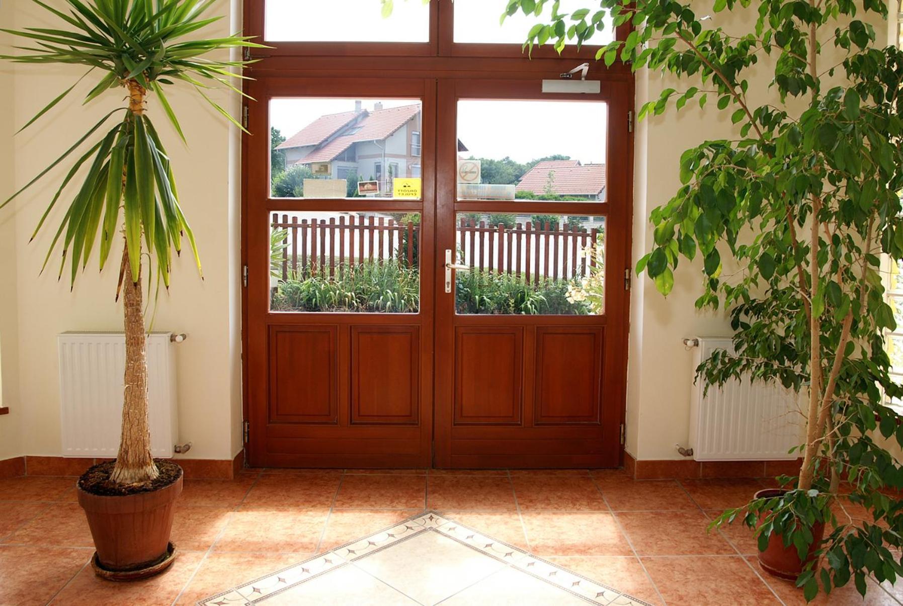 Pihenokereszt Panzio Bed & Breakfast Sopron Dış mekan fotoğraf